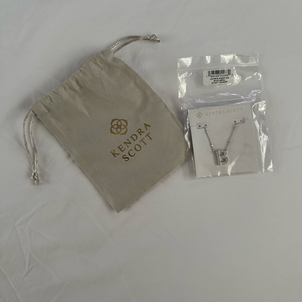 Beautiful Kendra Scott Necklace